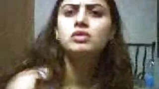 La patiente rousse est venue pour un examen porno vierge arabe à l'hôpital et a eu des relations sexuelles lesbiennes