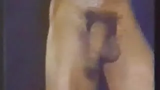 Les adolescents de la société russe film x fille vierge ont une orgie devant la caméra