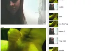 Brunette préfère la variété au lit et se fait baiser video de sexe vierge
