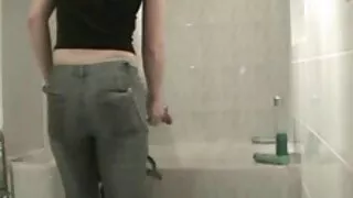 Les filles se réjouissent activement du sperme sur leur visage dans la porno arabe vierge compilation torride