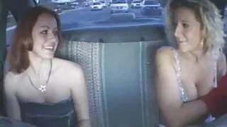 Deux grosses bites baisent des Blondes fragiles et adolescentes fille vierge porn