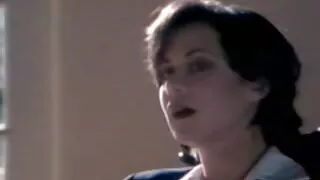 La fille voulait caresser la bite de son père avec sa film x gratuit vierge bouche et le baiser activement