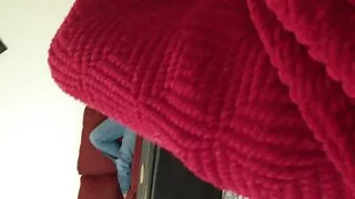 Une latina rousse suce le pénis de son petit ami avant de sex vierge hd baiser