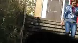Grosse bite chatte étirée d'une jeune porno arabe vierge baronne dans la rue
