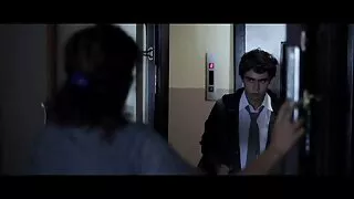Une belle fille s'est rendue au porno vierge arab dr.
