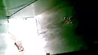 La femme est heureuse de faire une pipe à la bite video porno des fille vierge de son mari avec du sperme