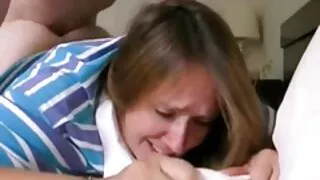 Une Latina habillée serrée a séduit son petit ami pour une baise porno arab vierge élégante