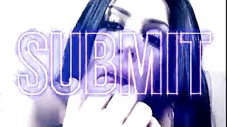 Interrompu le mec en train de se masturber sur du porno et organisé un porn vierg gangbang avec lui