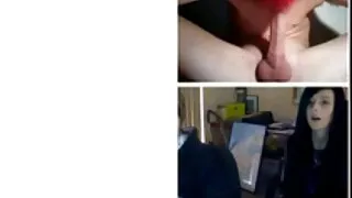 Une rousse manipulée avec un énorme pénis par porn vierg une bouche habile